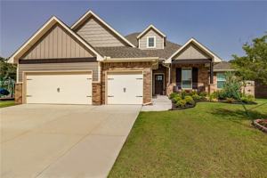 featured image of 2816 Oak Hill Ave #1