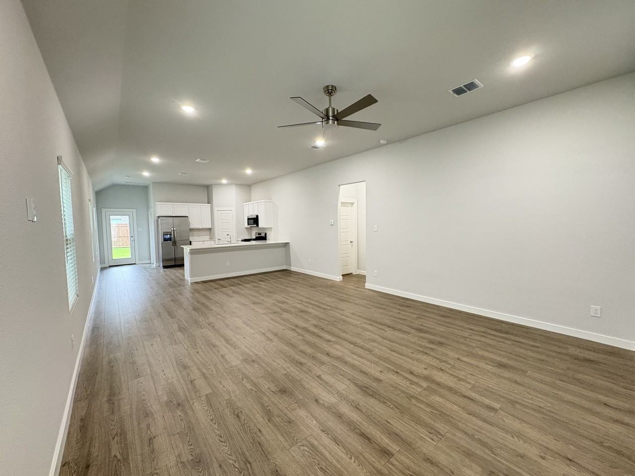 120 Greenbriar Dr #1 - Photo 3 of 16