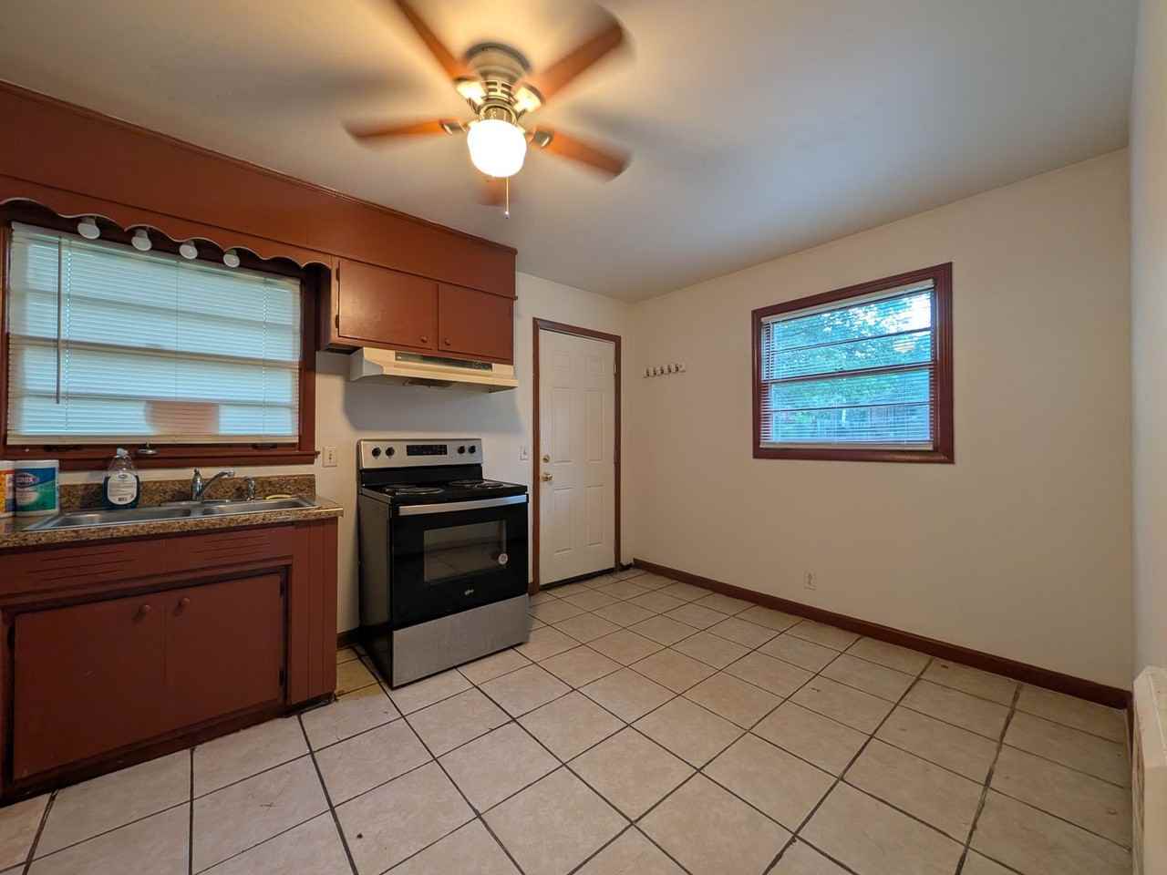 1713 Niblick Ave Nw - Photo 6 of 11