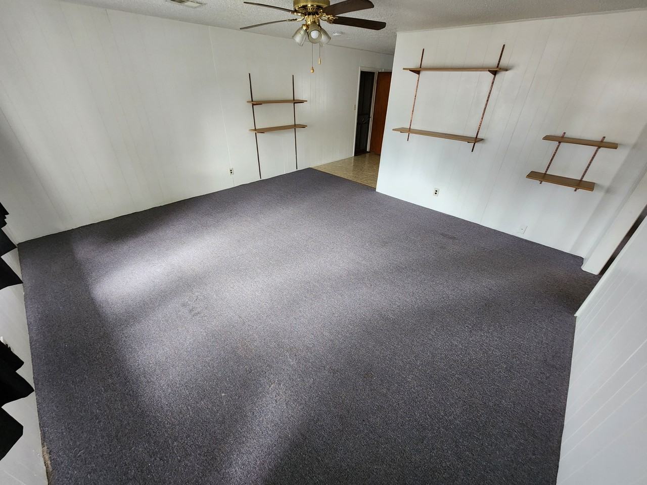 424 W 1st St #1 - Photo 3 of 11