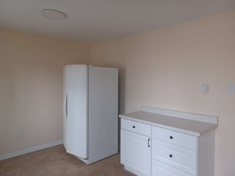 204 E Whitlock Ave #1 - Photo 5 of 18