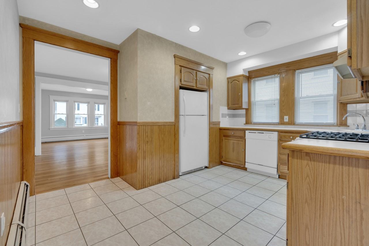 6 Stirling St #1 - Photo 6 of 14