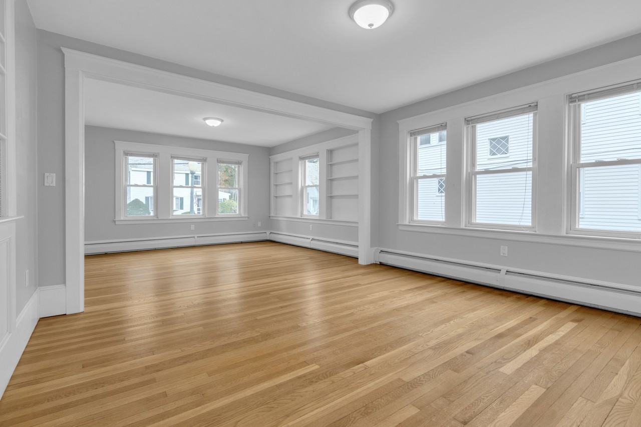 6 Stirling St #1 - Photo 4 of 14
