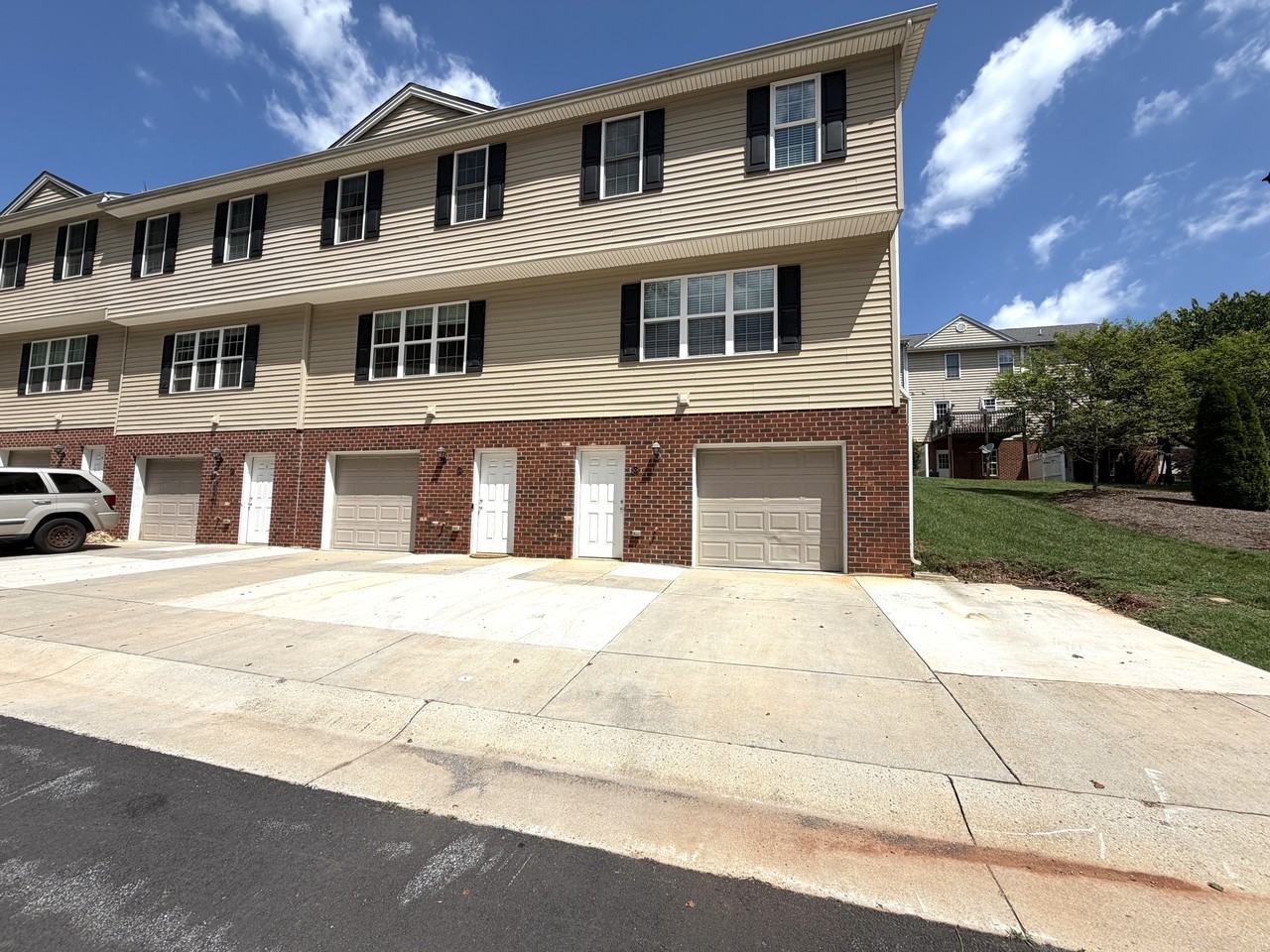 110 Aaron Pl #508 - Photo 2 of 24