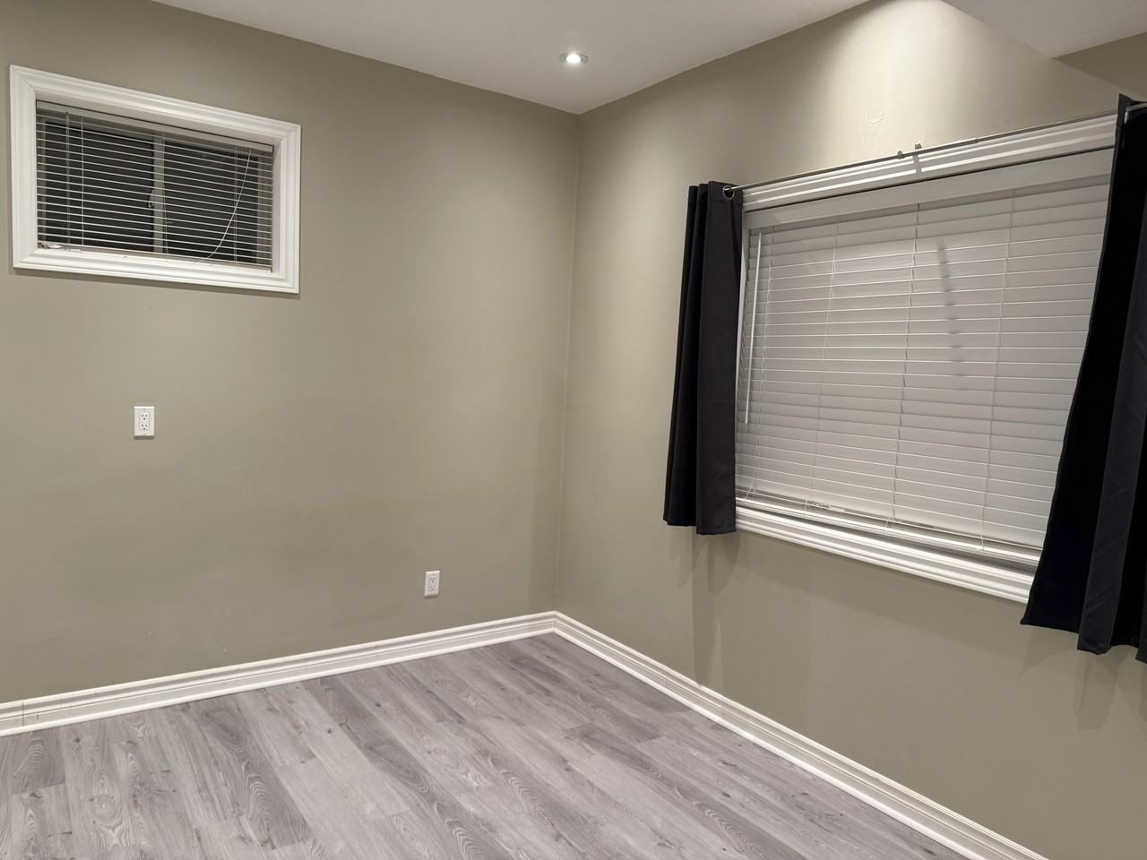 425 Mapleton Avenue - Photo 6 of 6