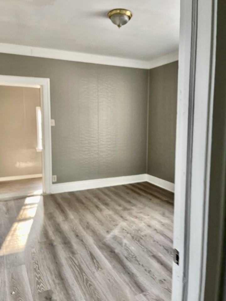 8226 S Marshfield Ave #3 - Photo 6 of 9