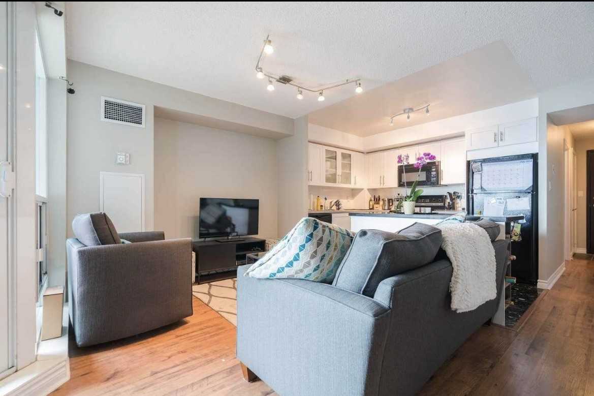 410 Queens Quay W - Photo 4 of 18