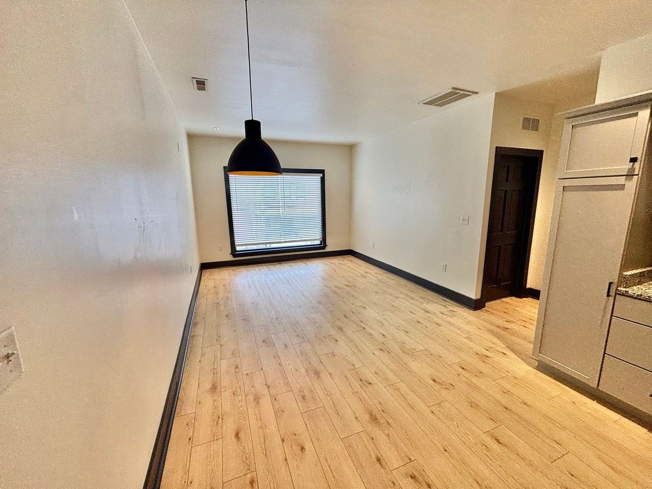 2510 Portland Ave #203 - Photo 4 of 9