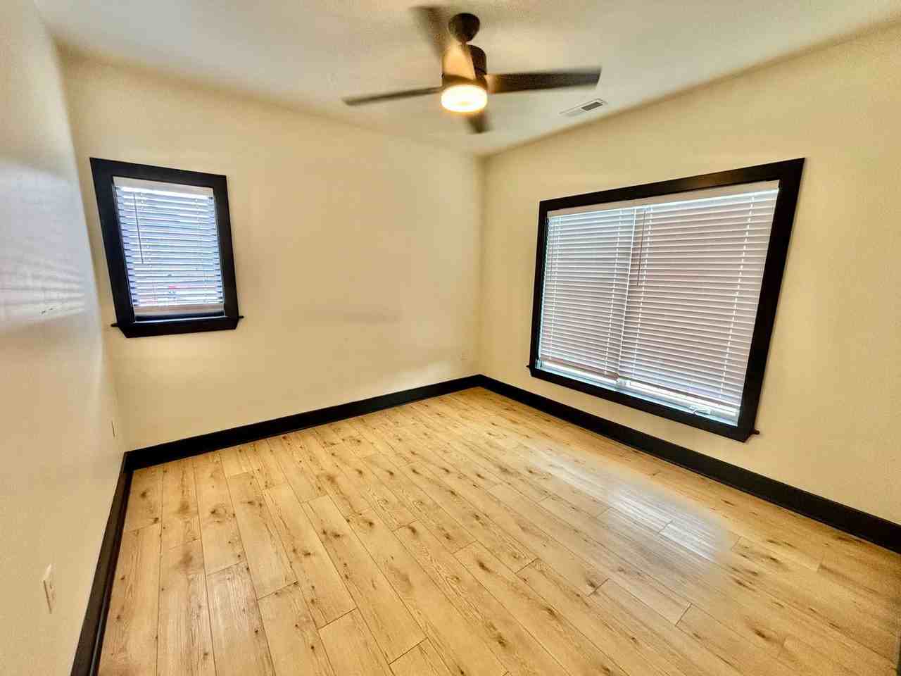 2510 Portland Ave #203 - Photo 7 of 9