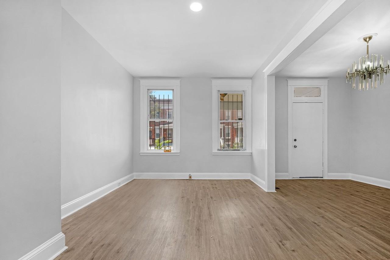 405 N Edgewood St - Photo 6 of 22