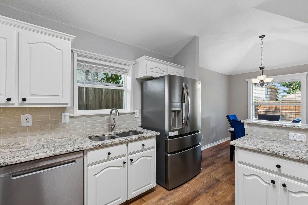 8109 Wharf St #1 - Photo 4 of 14