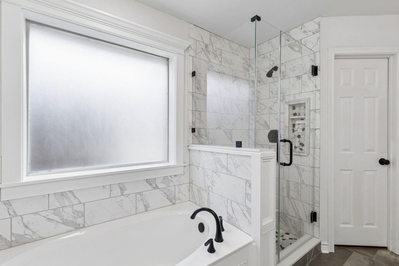 8109 Wharf St #1 - Photo 5 of 14