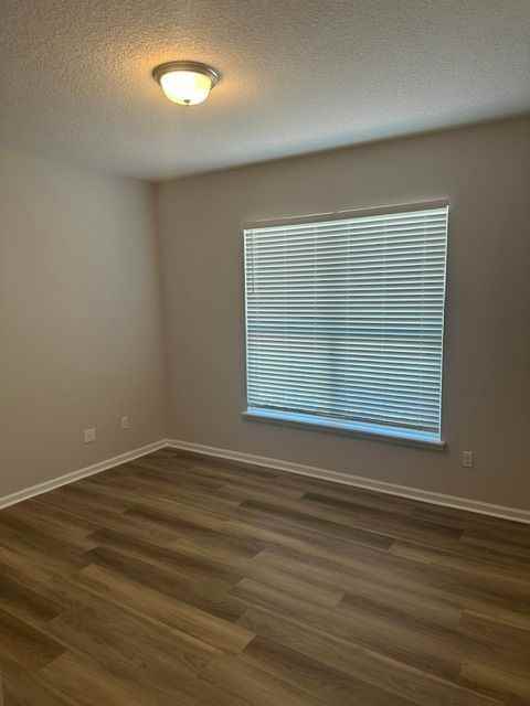 92008 Woodlawn Dr #1 - Photo 7 of 26