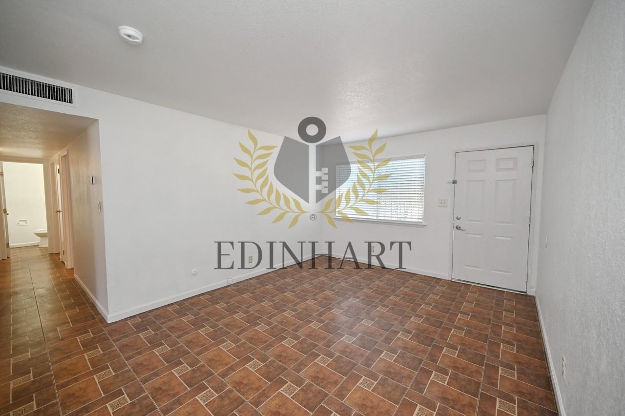 2303 S Poppy Ave #101 - Photo 5 of 27