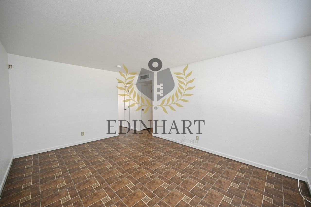 2303 S Poppy Ave #101 - Photo 6 of 27