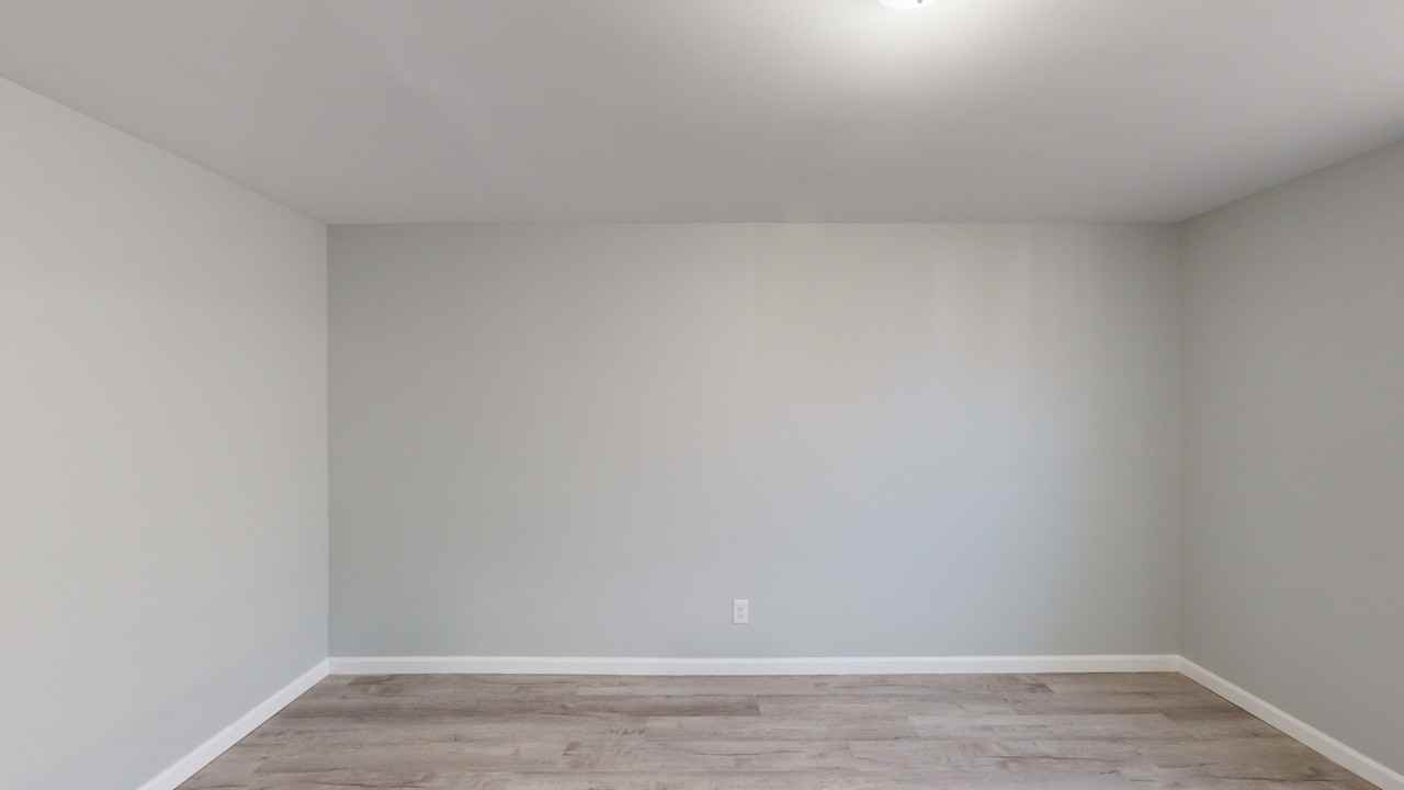 910 Gateway Blvd Apt D5 #D5 - Photo 3 of 10