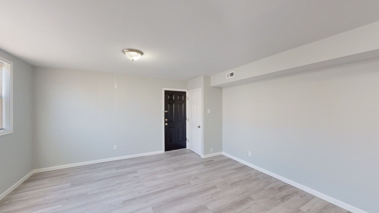 910 Gateway Blvd Apt D5 #D5 - Photo 6 of 10