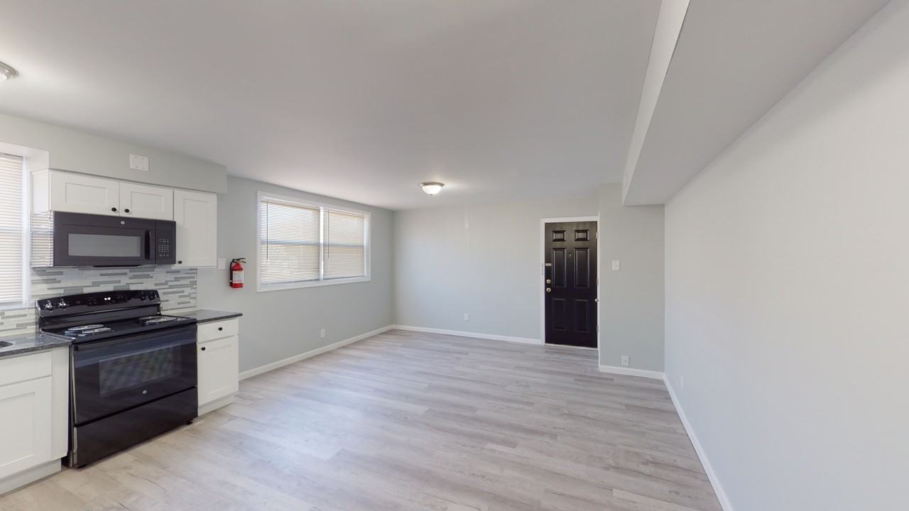 910 Gateway Blvd Apt D5 #D5 - Photo 7 of 10