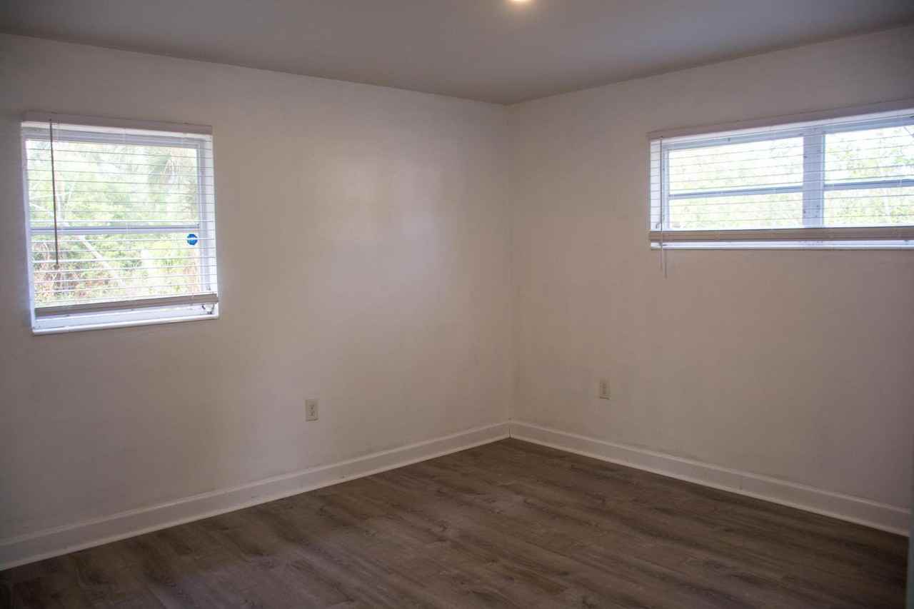 86 Hurwood Ave #1 - Photo 2 of 27