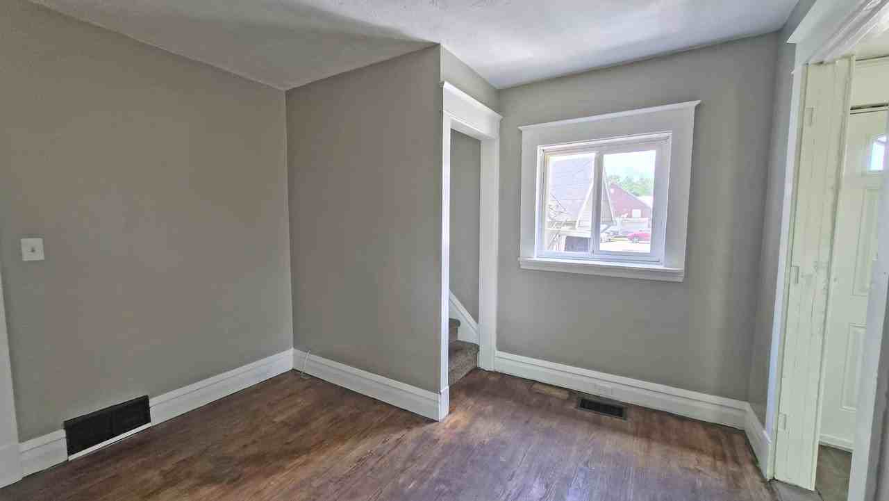 2311 Oakwood Ave #2311 - Photo 2 of 10