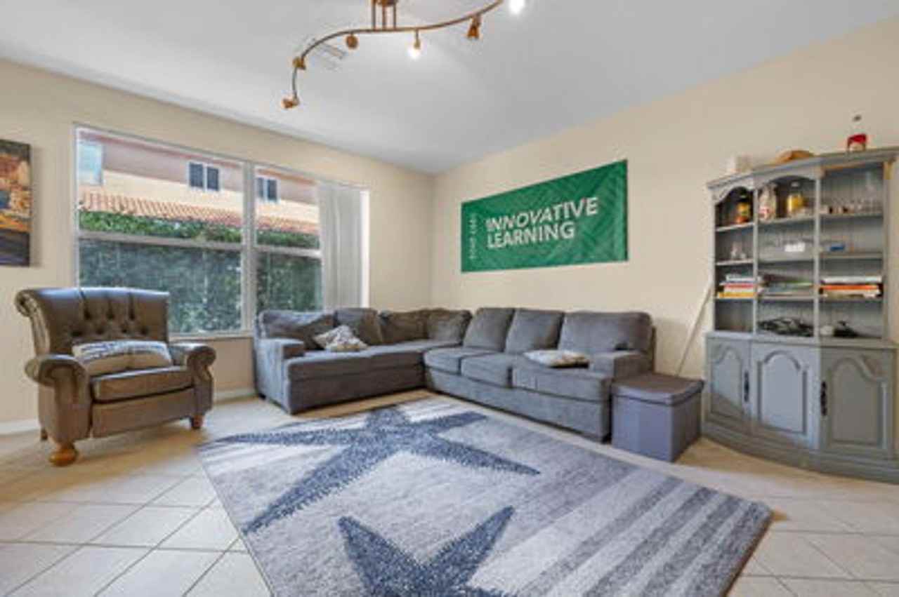 17529 Laurel Grove Ct - Photo 2 of 40