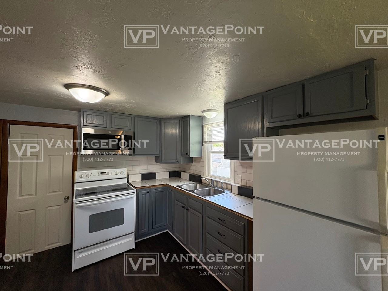1929 S 10th St Uppr - Photo 3 of 12