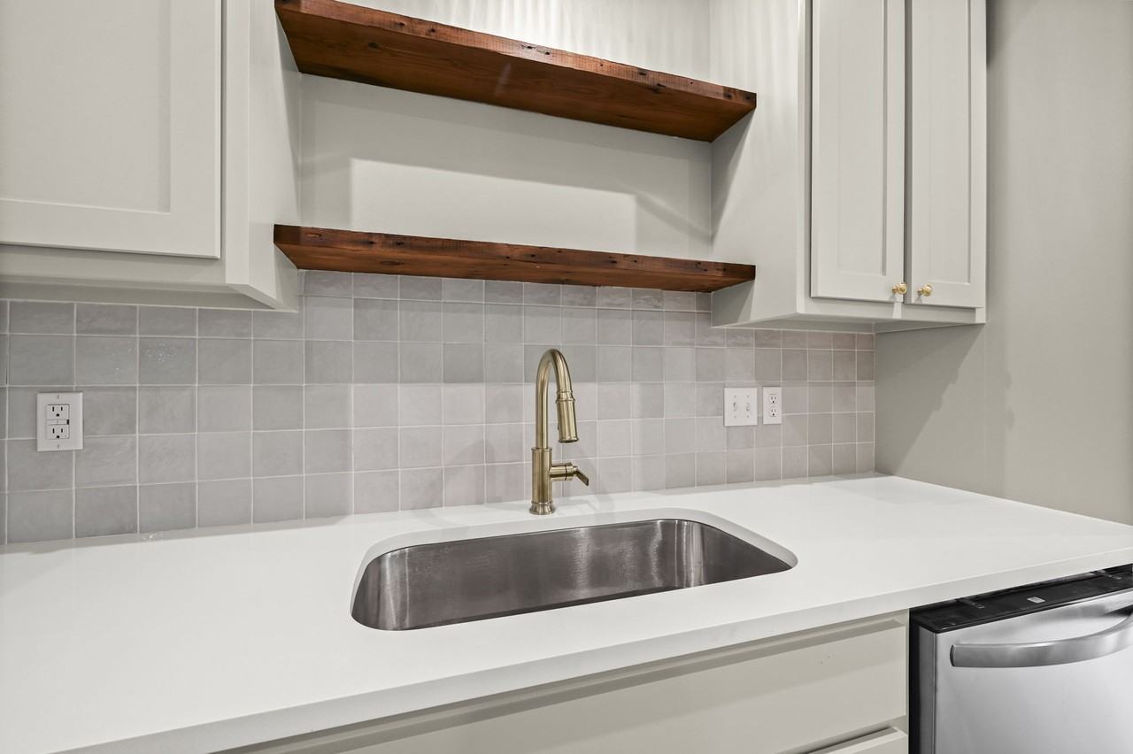 8007 Arnold Rd #1 - Photo 3 of 12