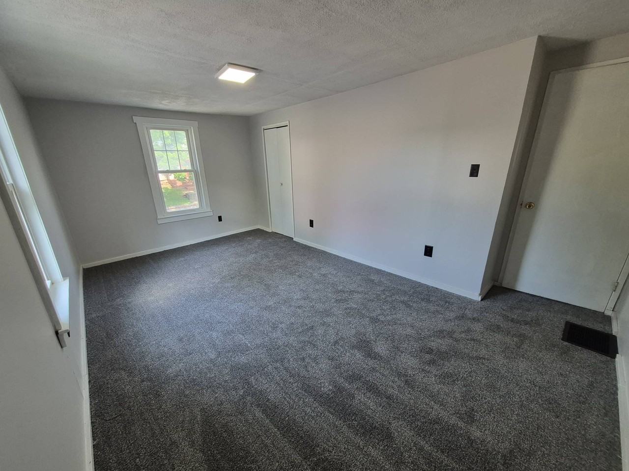47 N Main St #1 - Photo 4 of 14