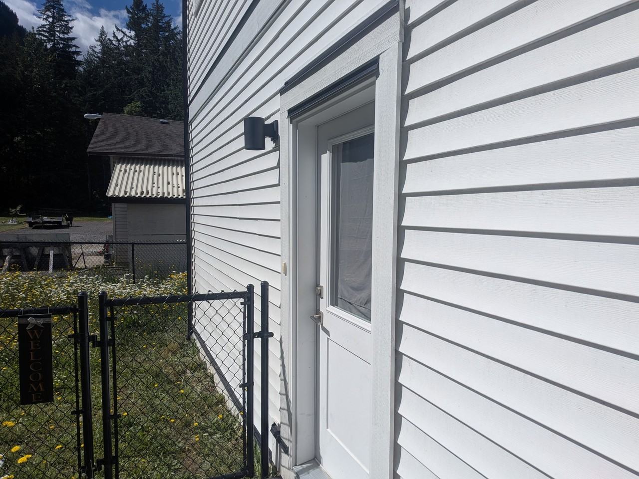 63886 Beech Ave #B - Photo 2 of 12