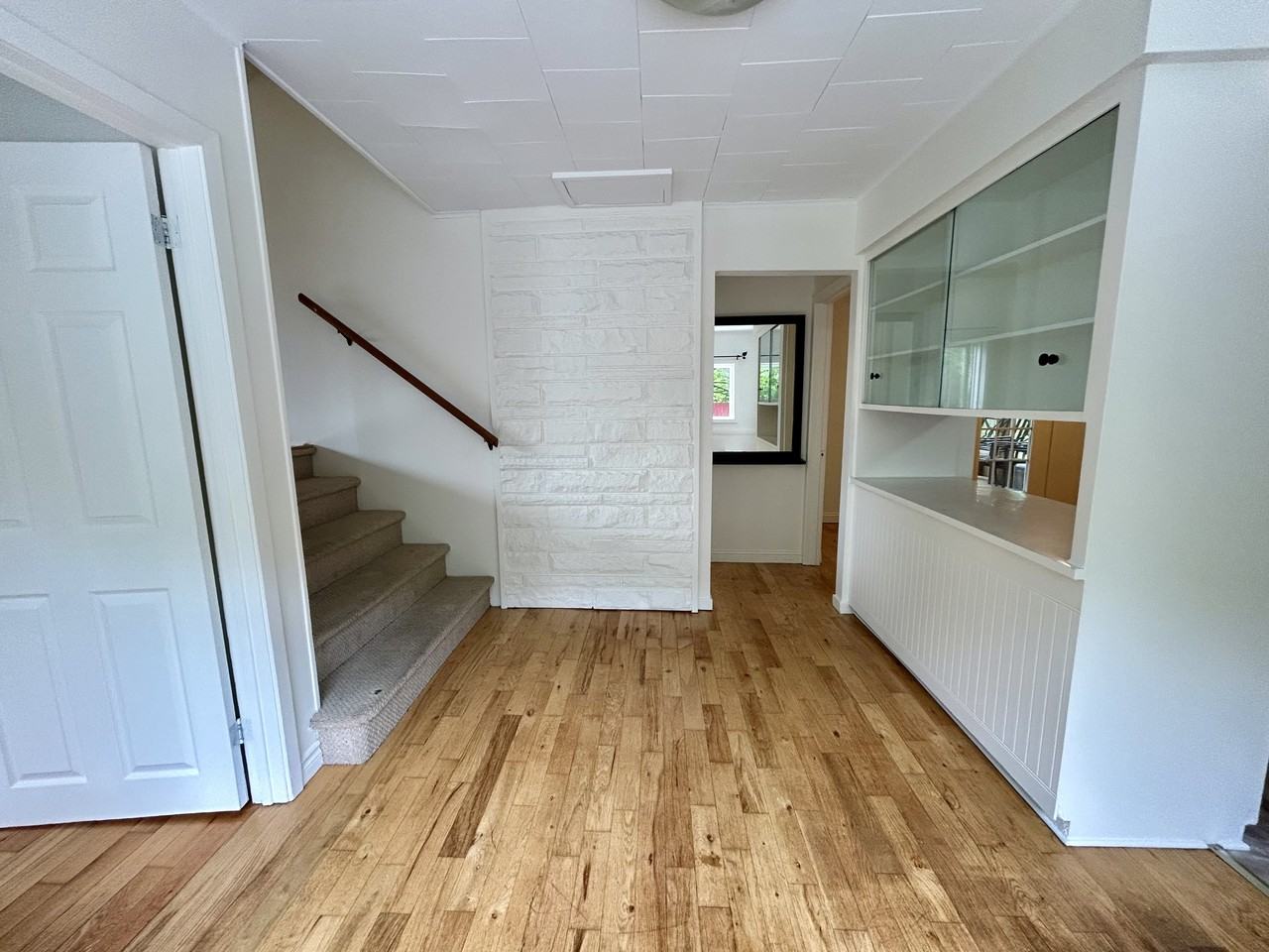 51 Maunder'S Lane #1 - Photo 4 of 17