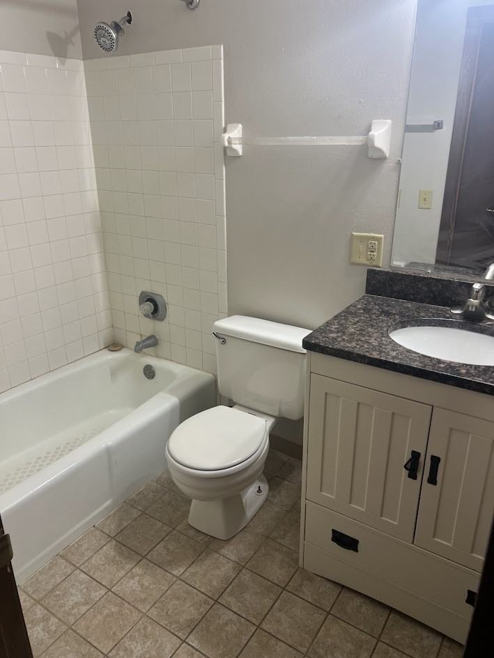 2010 West Broadway - 214 #214 - Photo 2 of 9