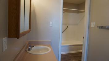 featured image of 3200 Lakeside Dr
