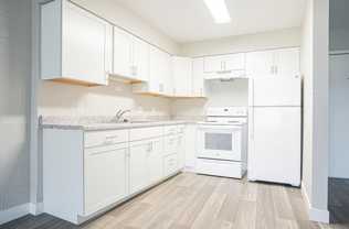 3200 Lakeside Dr - Photo 1 of 1