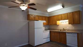 featured image of 3200 Lakeside Dr