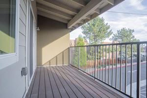 featured image of 3200 Lakeside Dr