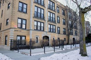 Damen Fargo - Photo 1 of 1