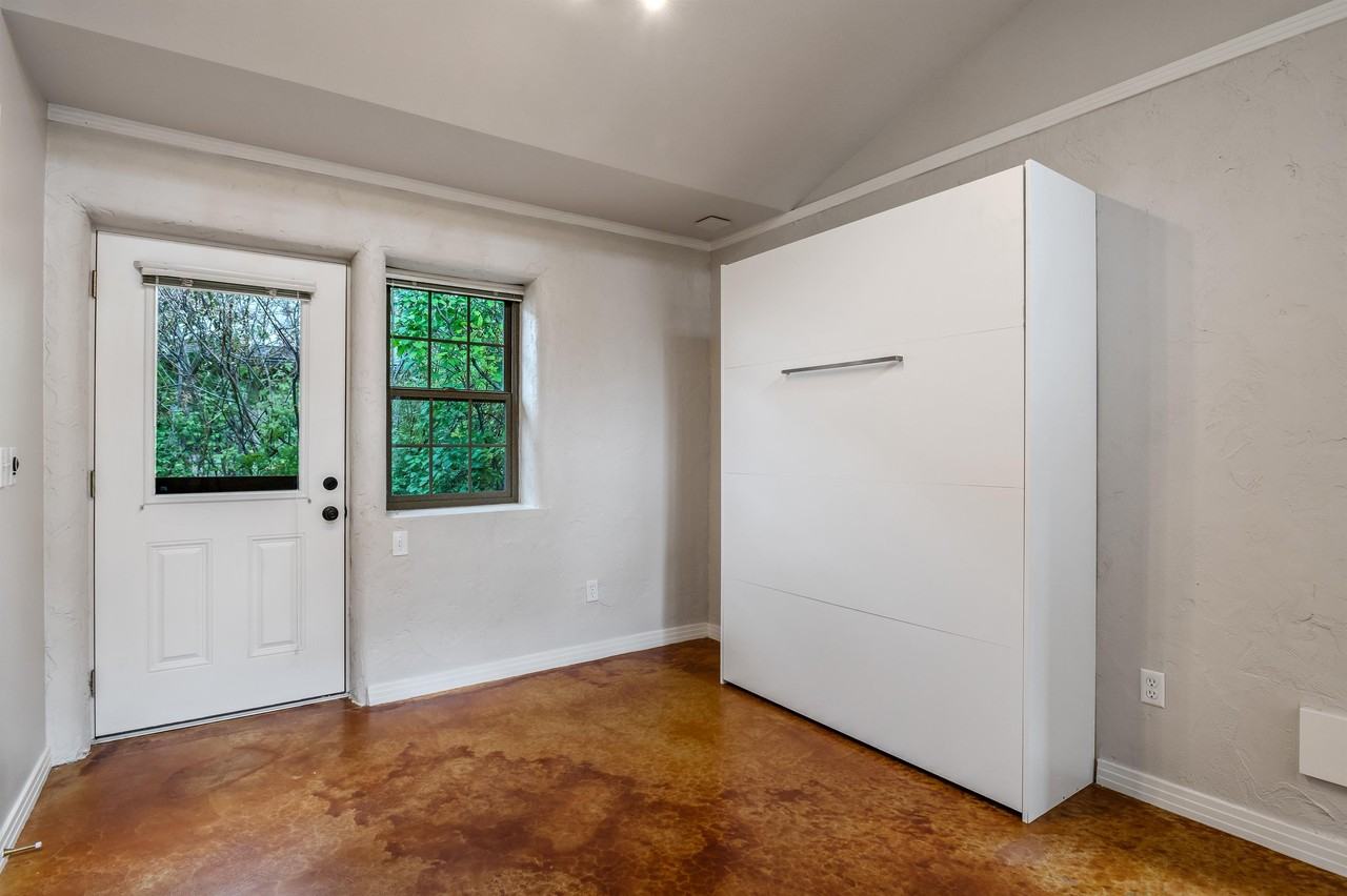 901 Spruce St #M - Photo 6 of 27