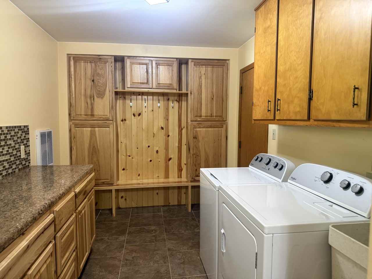 16907 Indianapolis Rd #1 - Photo 5 of 14