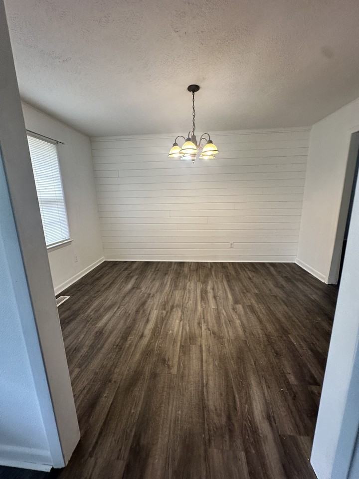 802 Oak Hurst Dr #1 - Photo 7 of 19