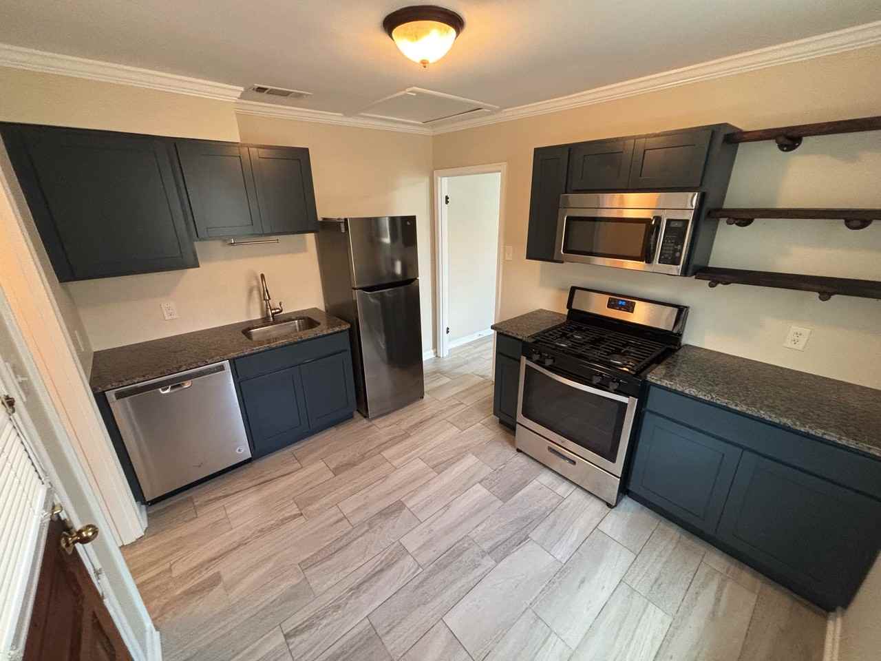 7471 Hurst St #7471 - Photo 5 of 10