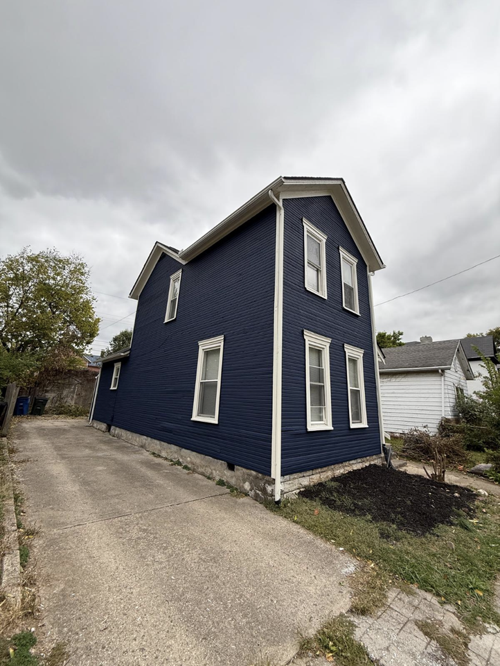 113 Park Dr #1