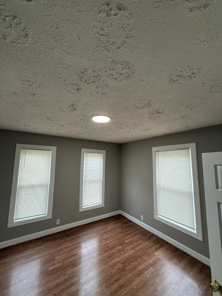 113 Park Dr #1 - Photo 5 of 14