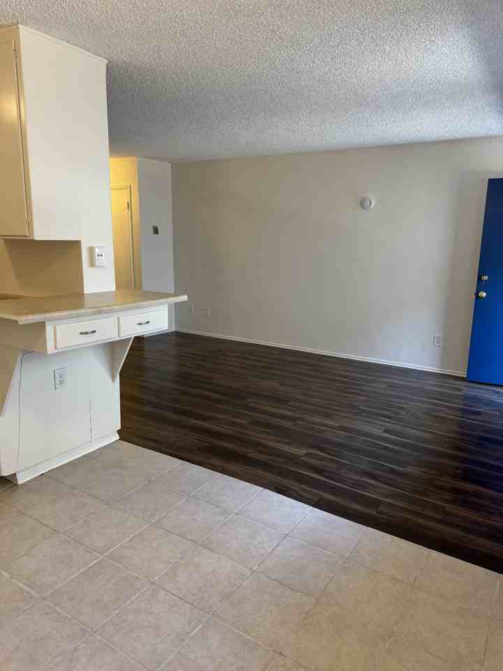 4070 32nd St #4 - Photo 2 of 9