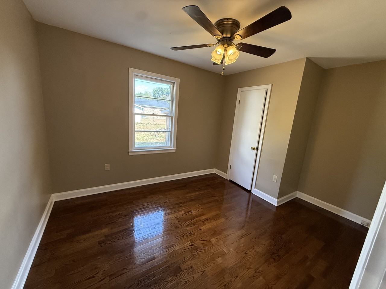 417 N College St #417 - Photo 5 of 24