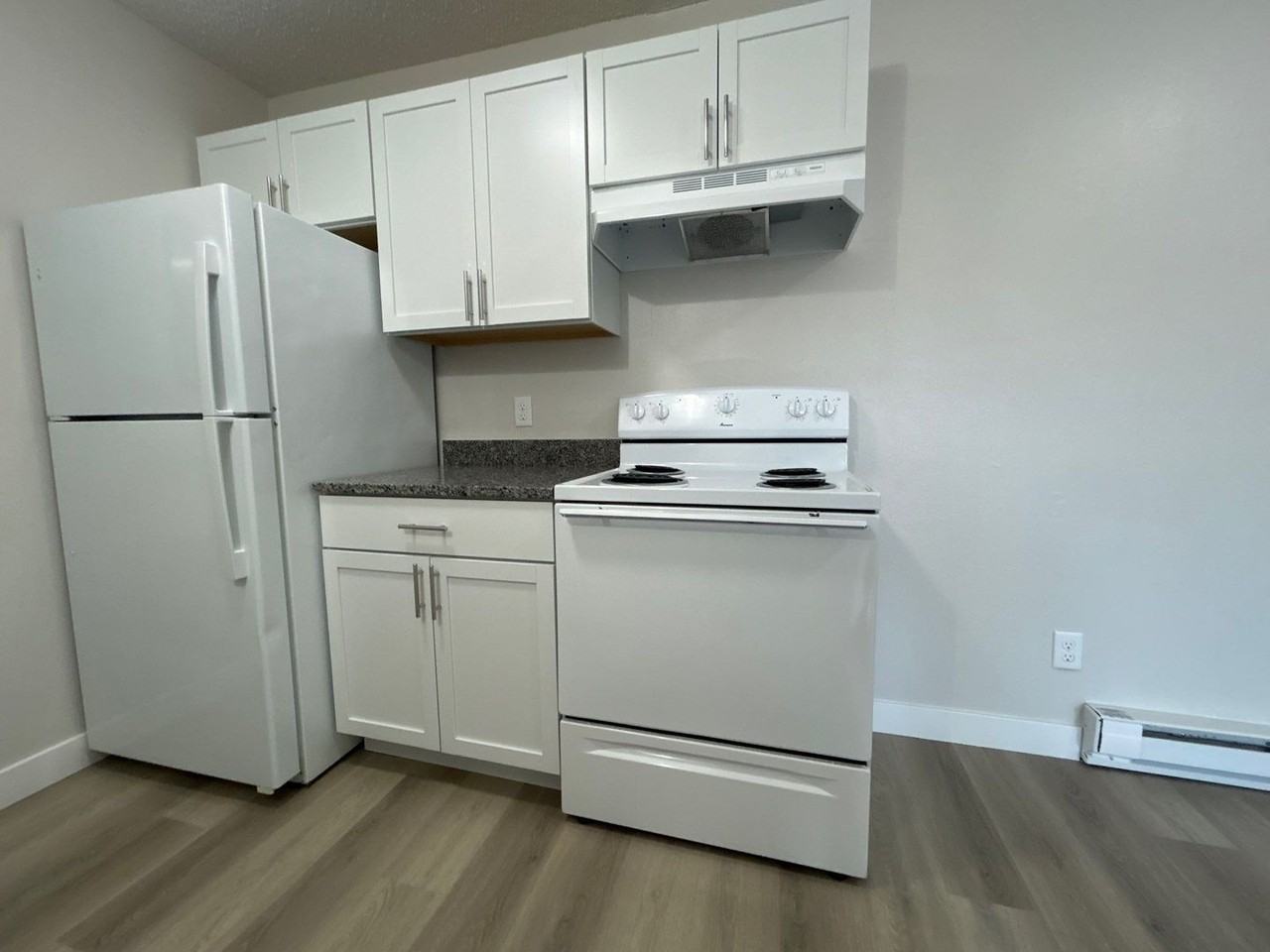 906 East E Street (McCook,NE) - Photo 6 of 20