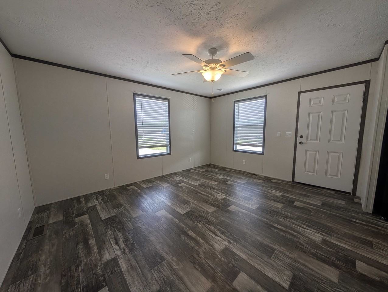 38055 Leverette Ave #491 - Photo 7 of 25