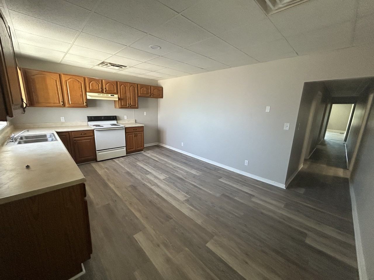 214 W Water St #1 - Photo 2 of 4