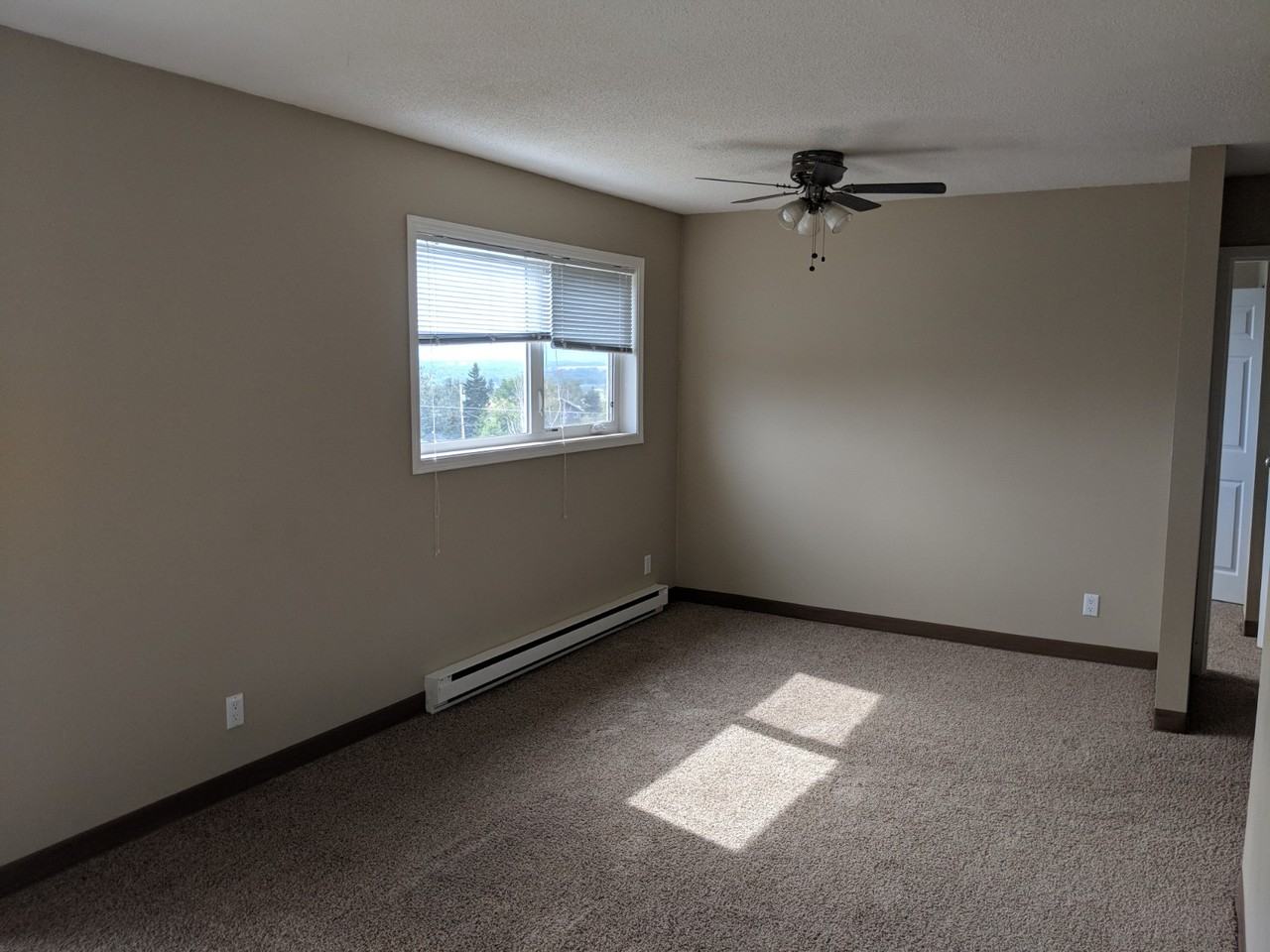 928 94 Avenue-304 #304 - Photo 2 of 4