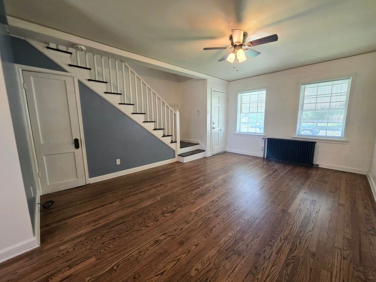 2038 N Grand Ave - Photo 3 of 11