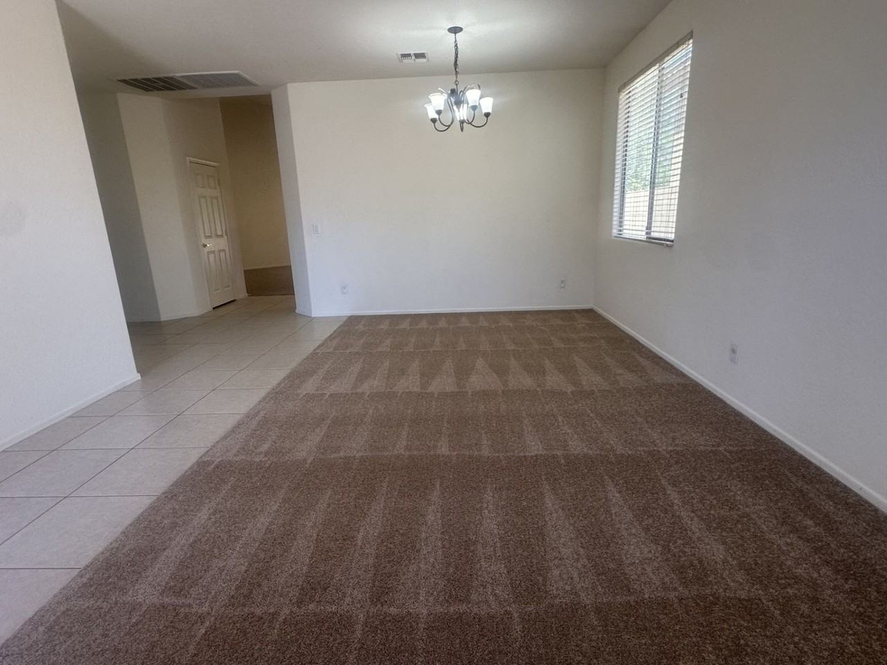 3032 E Bluebird Pl - Photo 5 of 40